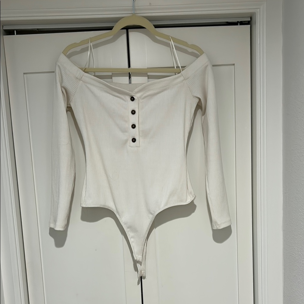 Astr Ribbed Cream Top